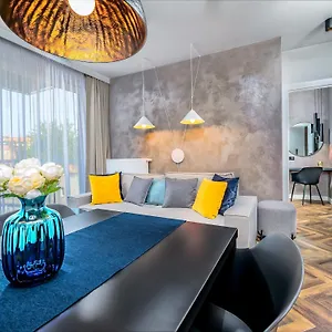 Apartment Homely Place Koziolki - Stary Rynek - Parking, Posen